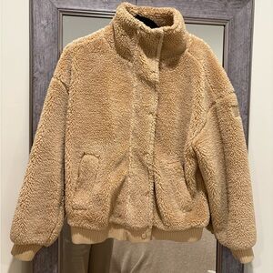 Alo sherpa jacket
